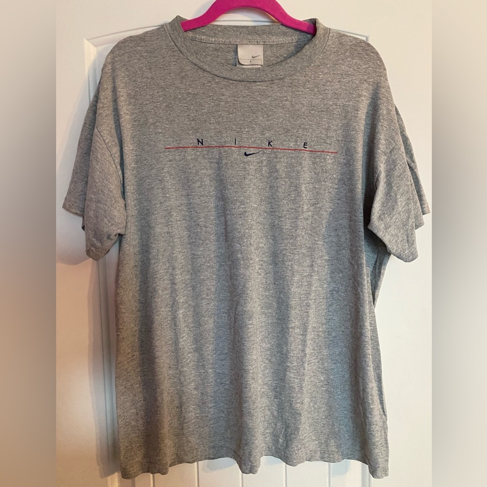 oversized nike graphic tee